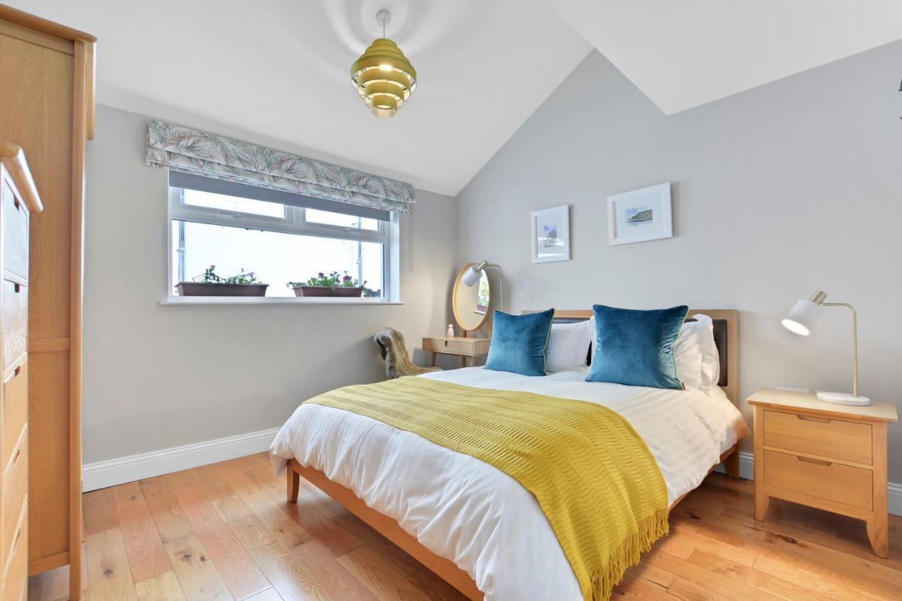 Quay House, North Coast 6 Bedroom Holiday Home 밸리캐슬 외부 사진